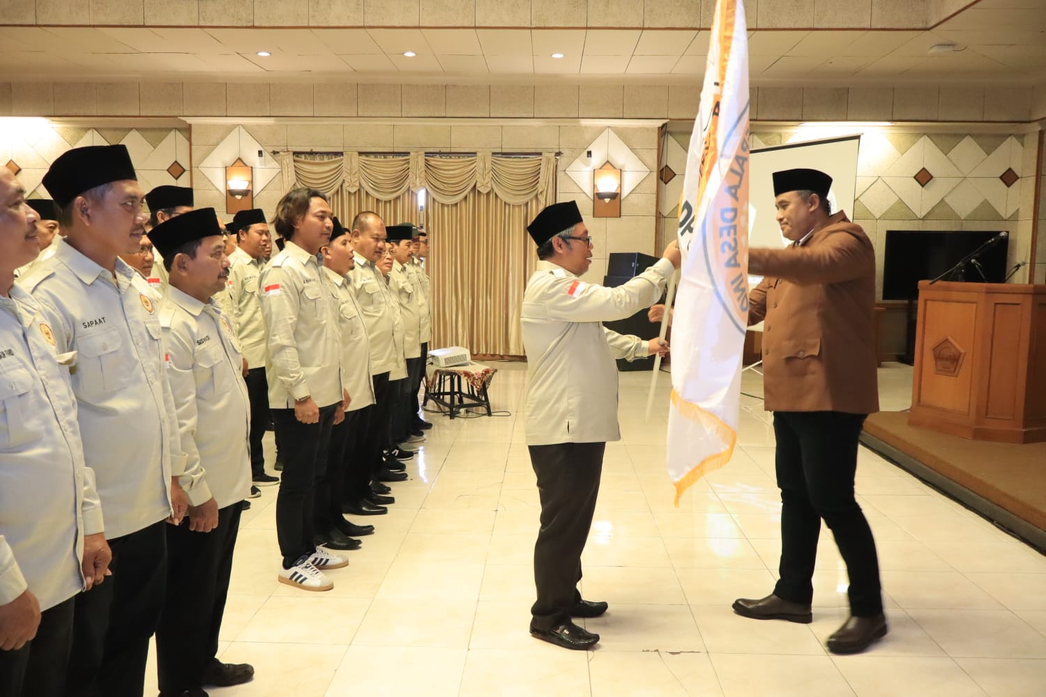 Pengurus DPC PKDI Gresik Resmi Dilantik: Wabup Alif Tekankan Sinergi Bangun Daerah dari Desa
